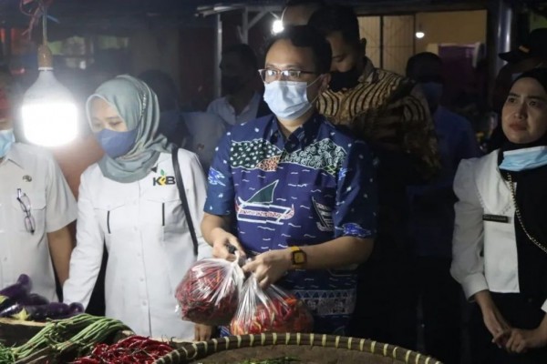 Wamendag RI Sidak Pasar Lampung, Migor Curah Masih Dijual di Atas HET