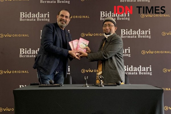 Viu Akuisi Bidadari Bermata Bening, Novel Habiburahman El Shirazy