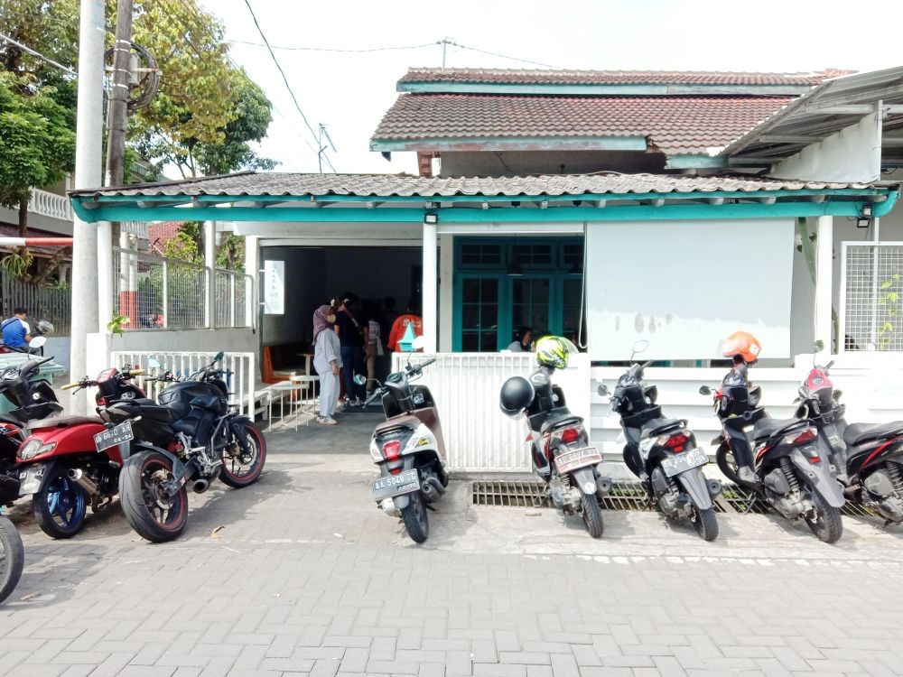 Menjajal Spicy Chicken ala Jatinangor House di Yogyakarta