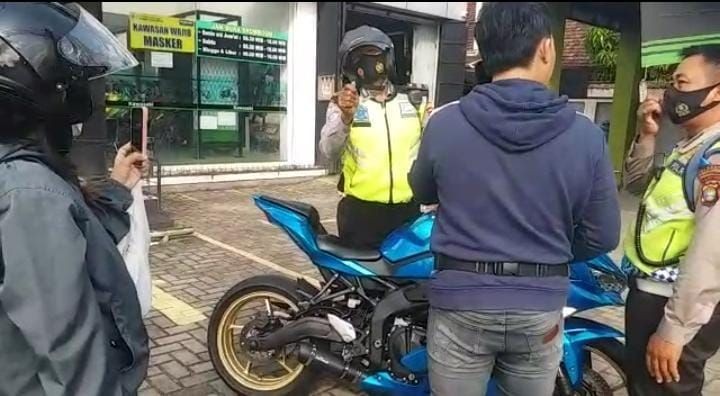 Bikin Heboh Motor Baru Ditilang, Pengendara di Lampung Minta Maaf