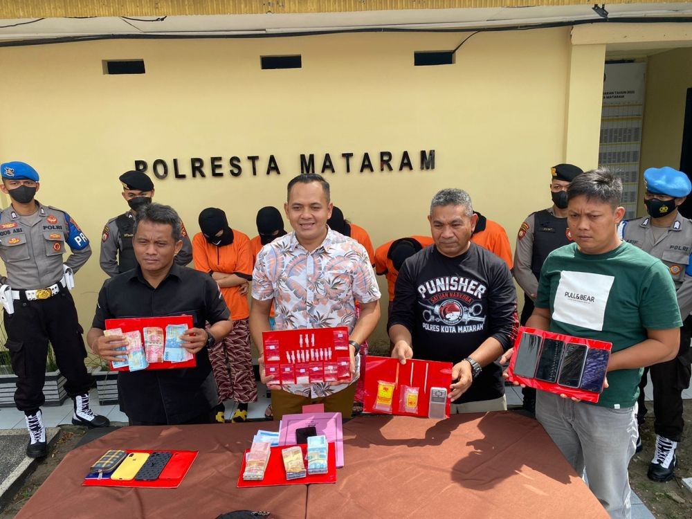 Polisi Tangkap Lima Terduga Pengedar Narkoba di Mataram
