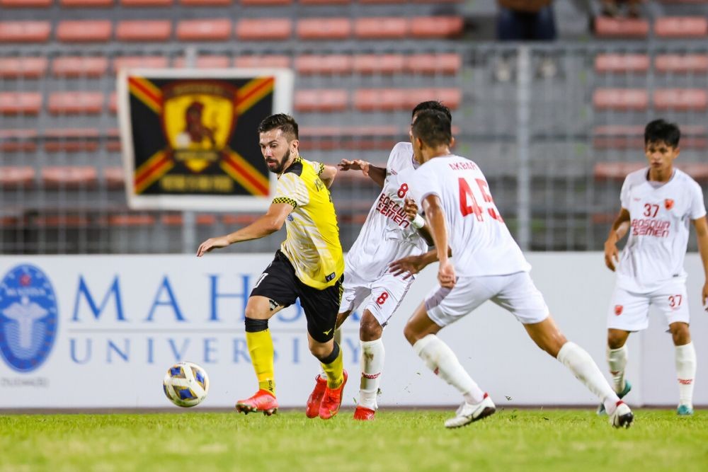 Catatan PSM Makassar Melawan Tim-Tim asal Singapura, Berimbang