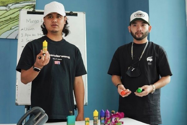 Hafiz dan Jon, Ini Sosok Penemu E-Liquid Mango Lassi
