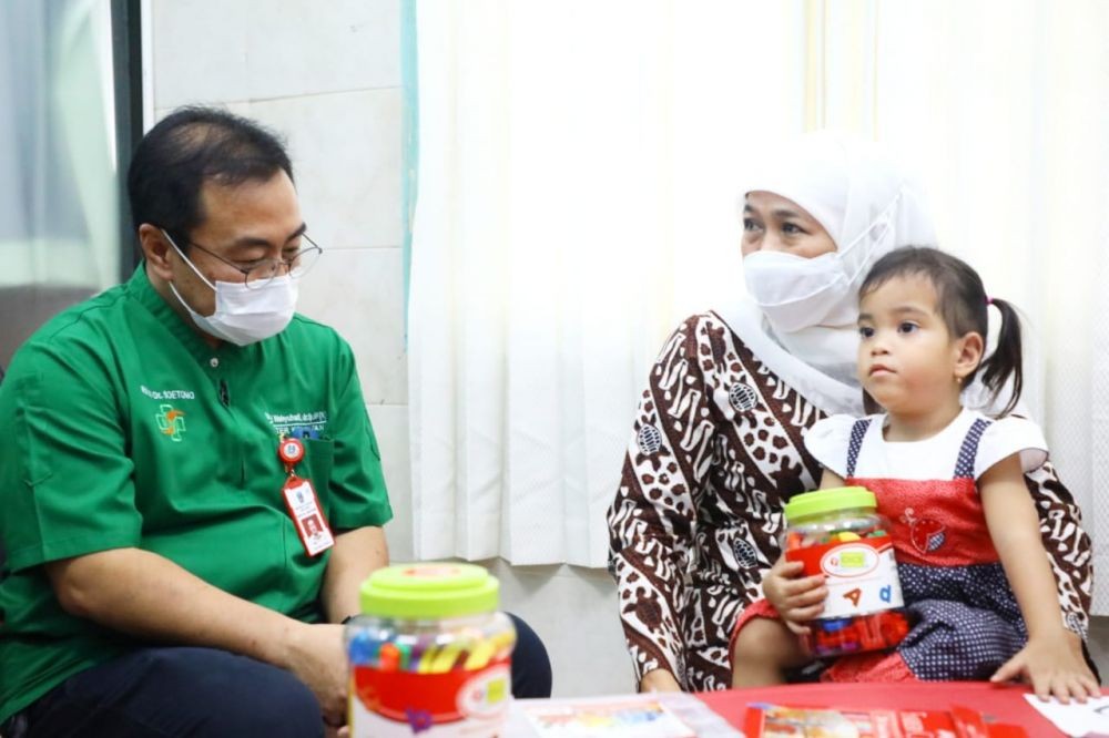 Operasi Kembar Siam Asal Lombok di RSUD dr. Soetomo Sukses