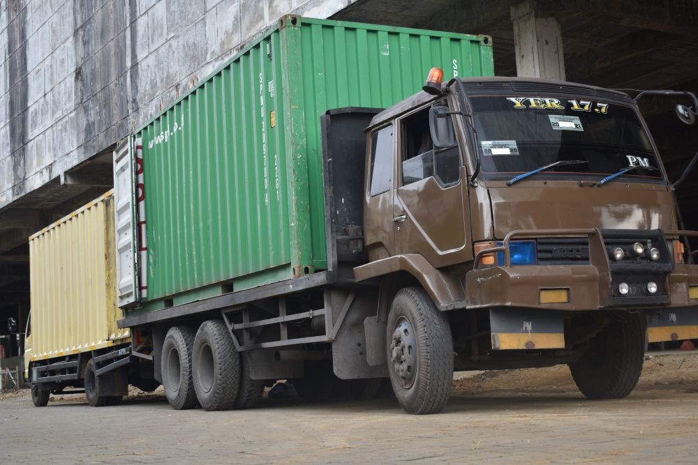 Gak Pake Mahal, Jasa Angkut Barang Pakai Container Cuma Rp2.500 Per Kg