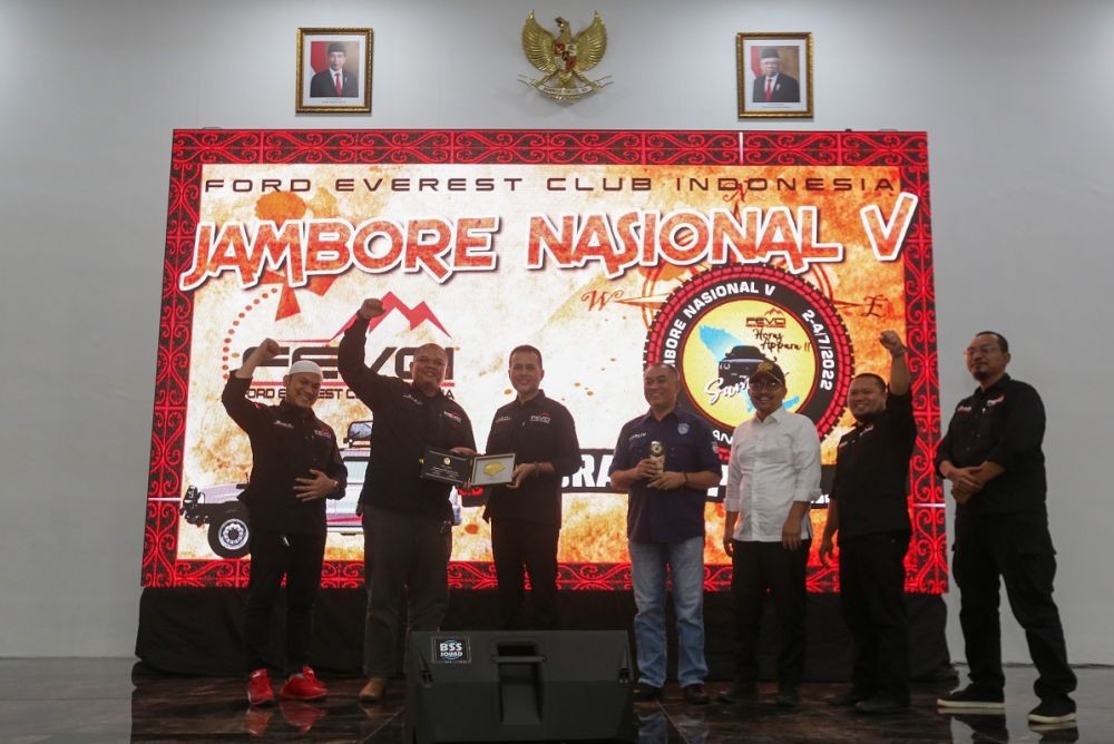 Jambore Nasional Komunitas Ford Everest Club Indonesia di Danau Toba