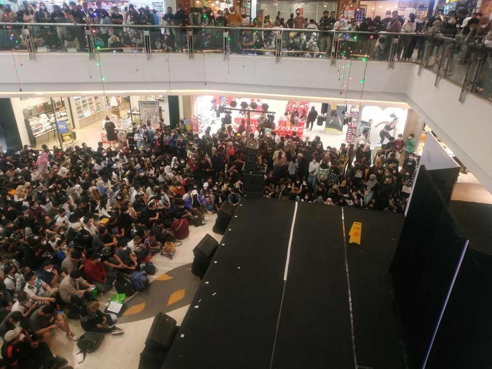 Viral! Konser JKT48 di Bandung Batal, Fans Kecewa