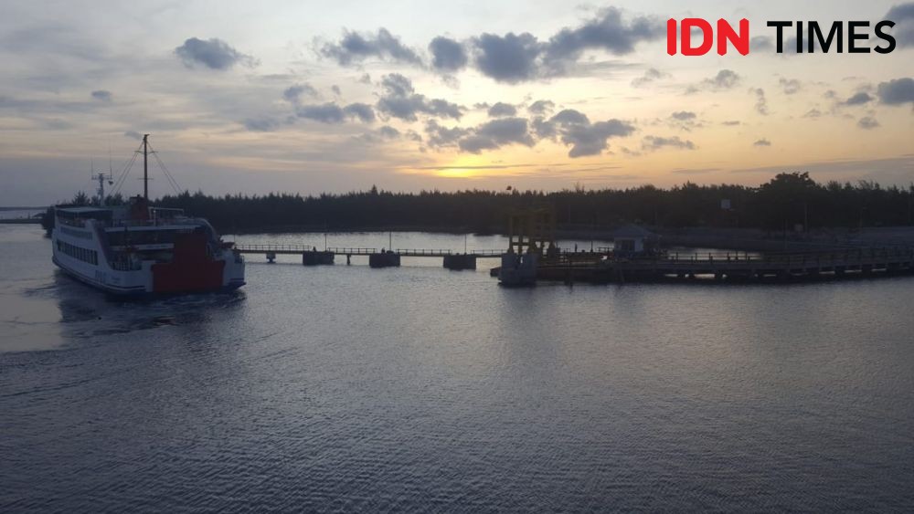 Heboh,Warga Lombok Temukan Bangkai Kapal Diduga Berusia Ratusan Tahun 