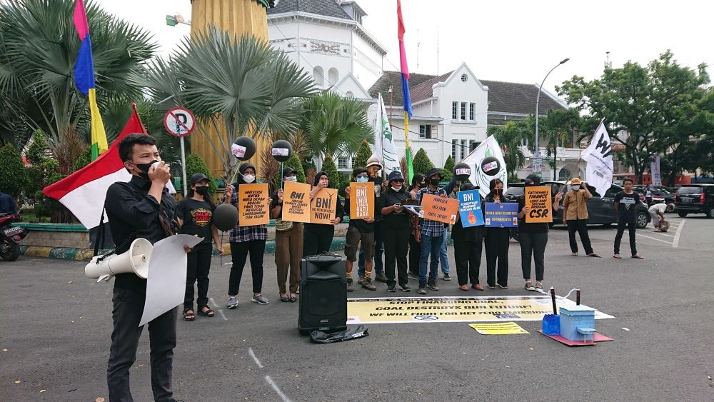 HUT ke-76 BNI, Massa di Medan Desak Stop Danai Industri Batu Bara