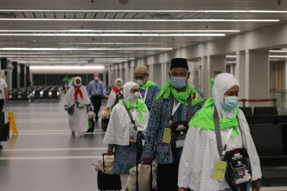 Visa Bermasalah, Belasan Calon Jemaah Haji Tertahan di Bandara Soetta