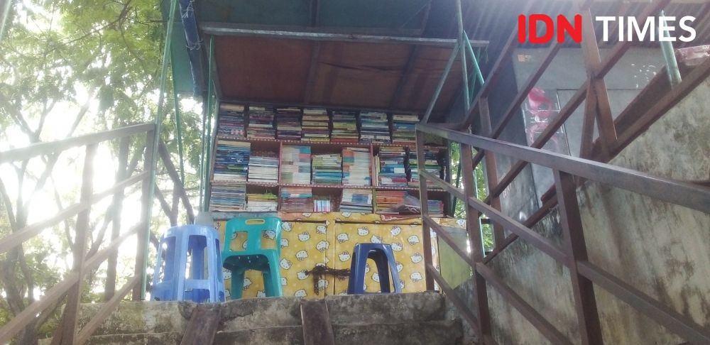 Pedagang Buku Lapangan Merdeka akan Dipindah: Pak Jokowi Lihat Kami!