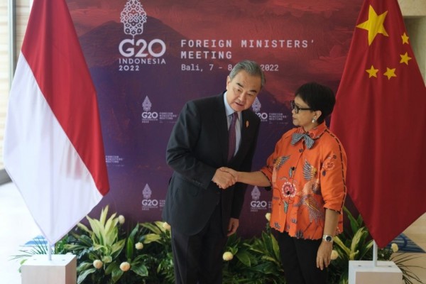 Menlu Retno dan Menlu China Bahas Penguatan Kerja Sama ASEAN