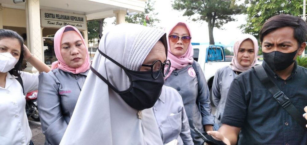 Merasa Difitnah, Keluarga Pelaku Pernikahan Sejenis Bakal Lapor Polisi