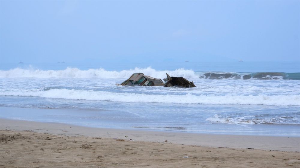 Bangkitkan Wisata dan Ekraf, PLN Bikin Pantai Kedu Kalianda 'Cantik'