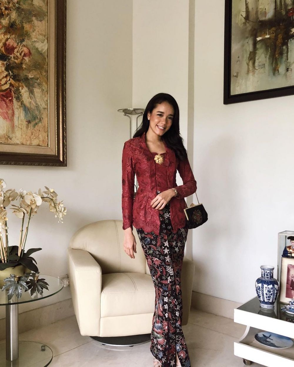9 Inspirasi Kebaya Brokat Merah untuk Kondangan, Auto Merona