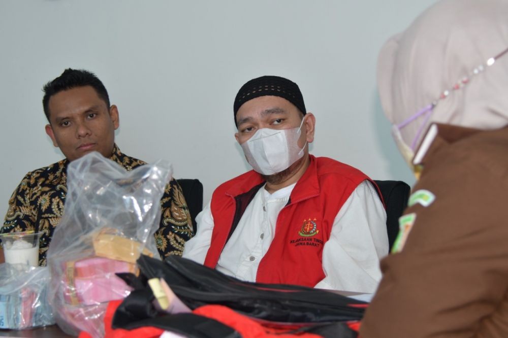 Peras 17 Puskesmas di Bekasi, Pegawai BPK  Disidangkan di Bandung