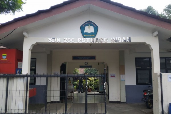 Cerita Positif Orang Tua yang Anaknya Belajar Bareng ABK di SD Putraco Indah