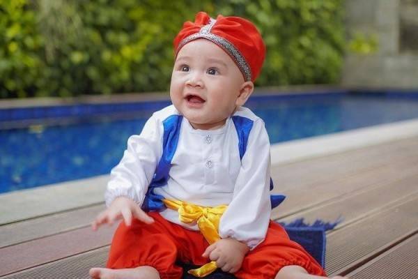 10 Potret Rayyanza Cipung Cosplay Jadi Baby Aladdin