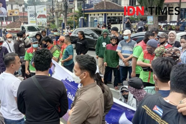 9 Petugas Kebersihan Dipecat Sepihak, P2KBL Demo Minta Penjelasan