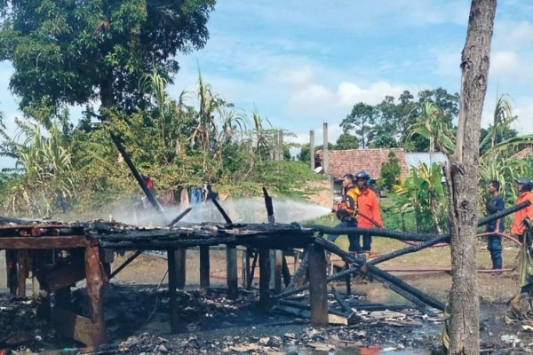 Ditinggal Kerja dan Istri ke Pasar, 1 Rumah di Muba Hangus Terbakar
