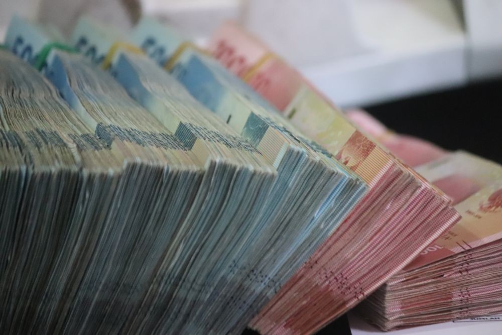 Apa Itu Uang? Ini Pengertian Fungsi Jenis dan Sejarahnya Apa Itu Uang? Ini Pengertian Fungsi Jenis dan Sejarahnya