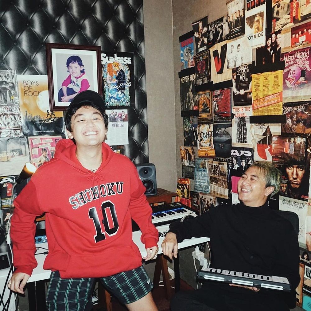 Potret Bounty Ramdhan, Drummer yang Makin Nyetel dengan Sheila On 7