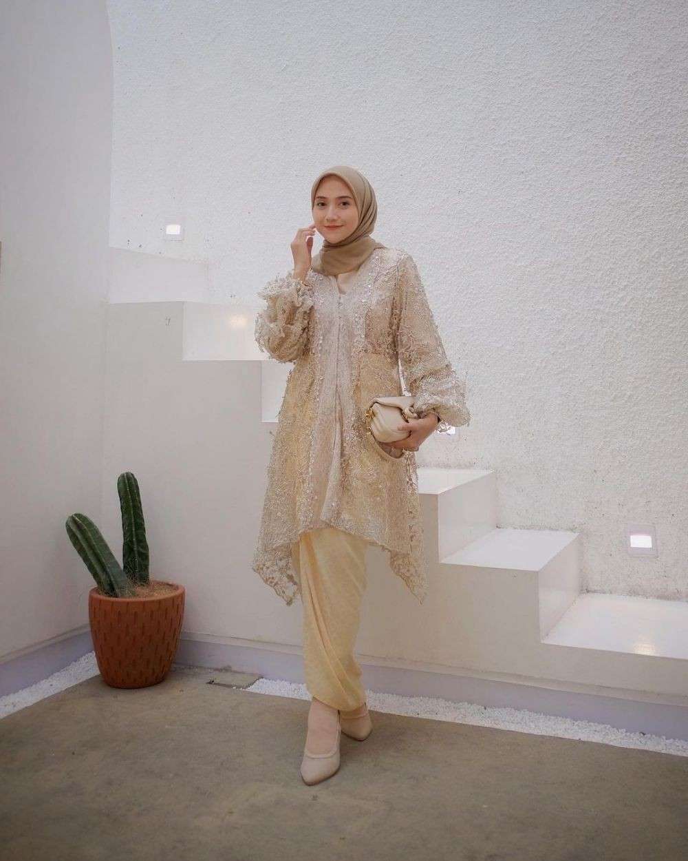 Inspirasi Outfit Kondangan Cewek Bumi Nuansa Soft Dan Kalem