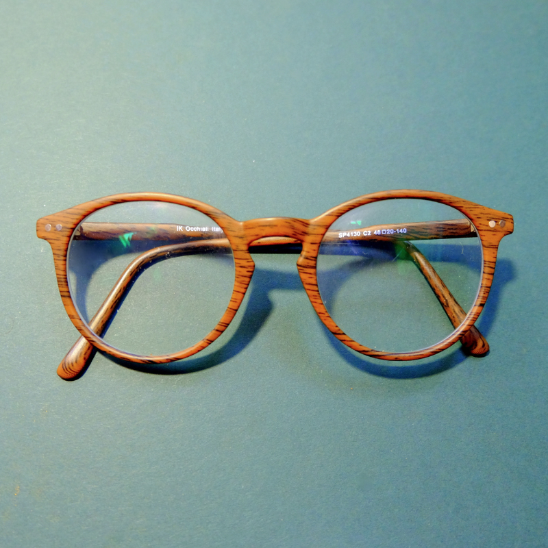[QUIZ] Pilih Kacamata Ini, Kami Kasih Tahu Cara PDKT Buat yang Belum Pernah Pacaran
