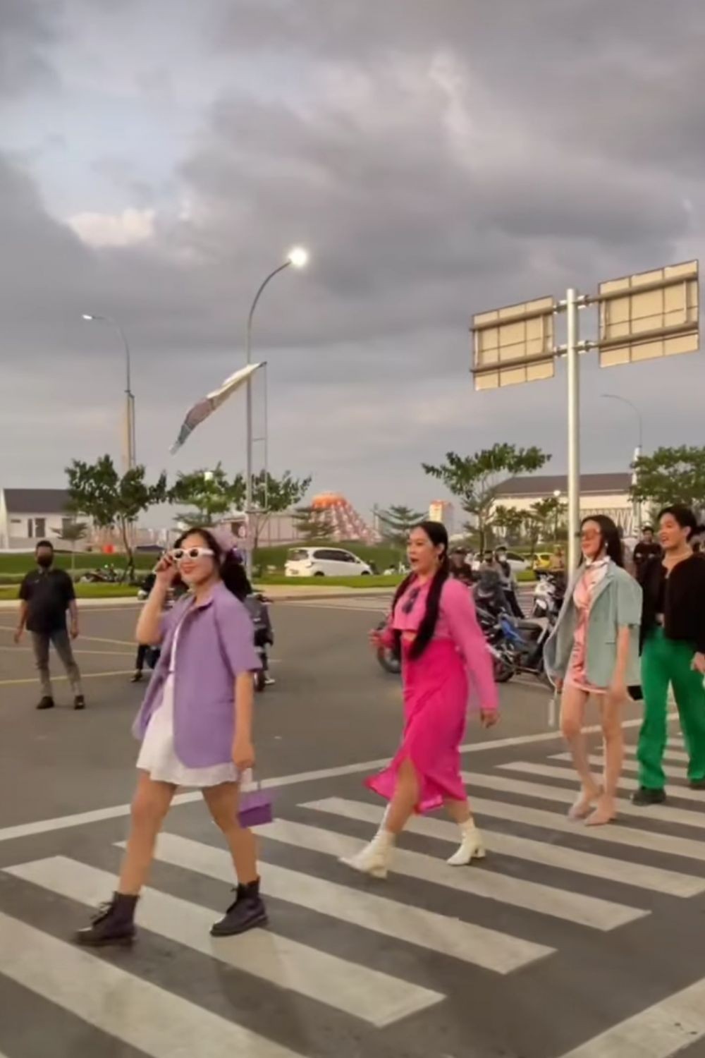 Muncul CPI Fashion Week di Makassar, Menko PMK: Jangan Dilarang!
