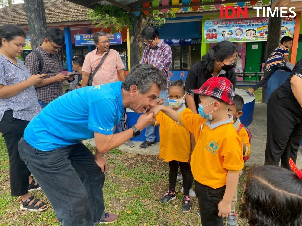 SOS Children’s Village Medan, Coba Mengasuh Selayaknya Anak Kandung