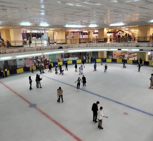 Sky Rink Ta 10 Tempat Wisata Jakarta Barat untuk Liburan Akhir Pekan
