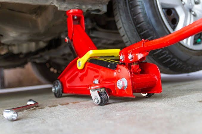 Yuk, Kenali Jenis-jenis Dongkrak Mobil Berdasarkan Bentuknya