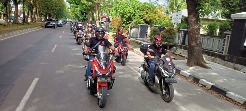 Bikers Honda ADV Medan Dibekali Edukasi Touring Jarak Jauh