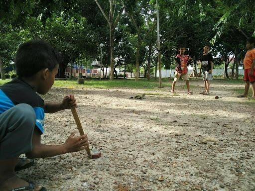 7 Permainan Tradisional Indonesia Tengah, Ada Ceklek dan Bawi Ketik