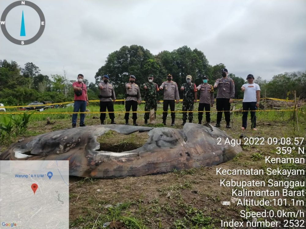 Benda Angkasa Misterius yang Diduga Roket Jatuh di Sanggau Kalbar