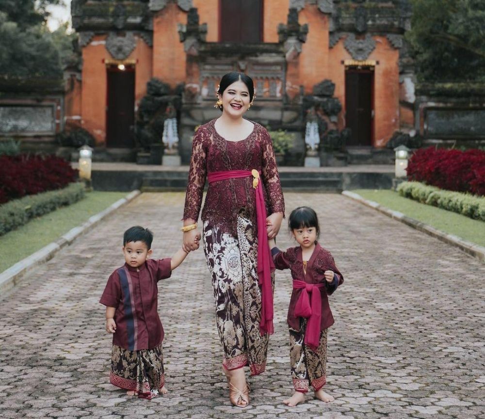 Hamil Anak Ketiga, Ini 10 Potret Kahiyang Ayu, Istri Wali Kota Medan 