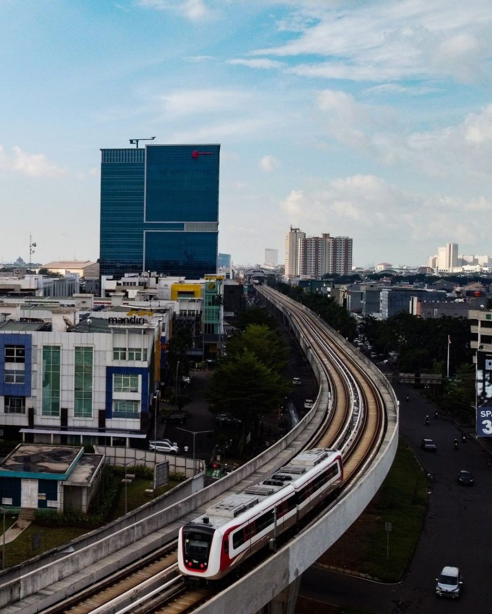 Cara Naik LRT Jabodebek, Moda Bebas Macet Dan Murah Meriah