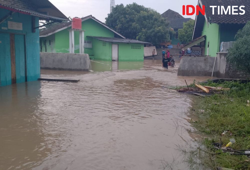 Hujan Deras, Sejumlah Titik di Bandar Lampung Banjir