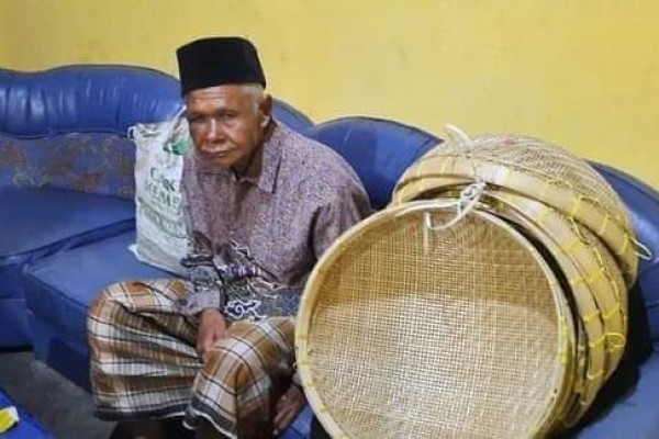 Viral, Kakek Penjual Tompo Jadi Korban Perampokan