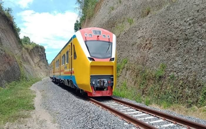 Desain Rel Kereta Makassar Diklaim Aman dari Banjir hingga 50 Tahun