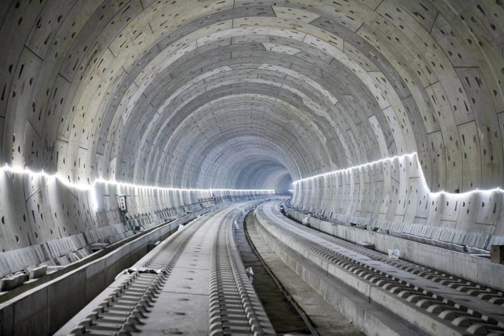 Tuntut Ganti Rugi Rumah, Warga Tutup Terowongan Proyek Kereta Cepat