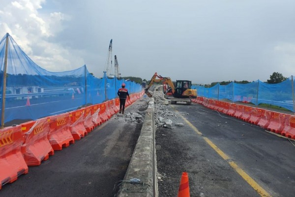 Perkuat Jembatan Sodong, Tol Sumatera KM 252+600-KM 254+200 Dialihkan