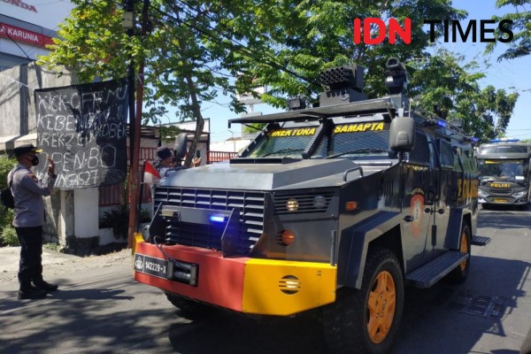 426 Personel Amankan Demo Bonek di PT Indosiar