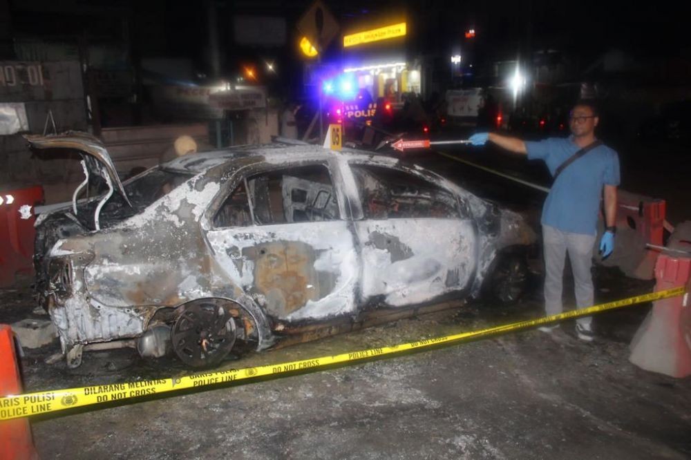 Mobil Sedan Terbakar di Pringsewu, Pemilik Mobil Alami Luka Bakar