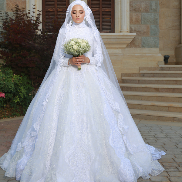 [QUIZ] Pilih 1 Wedding Dress, Cari Tahu Prediksi Asmaramu Setahun ke Depan