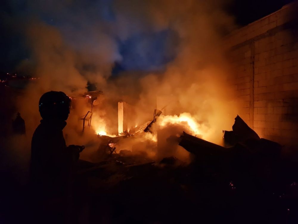 Bengkel Motor di Tangerang Terbakar, Satu Penghuninya Tewas