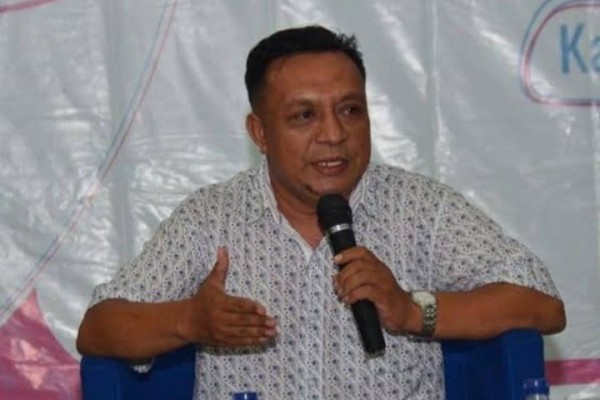 Budayawan Bima Sebut Makan Pakai Tangan Kiri Terkesan Tidak Sopan