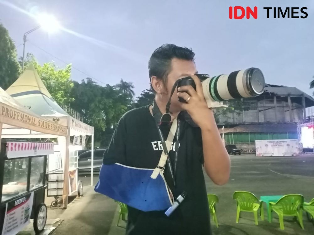 Kisah Fotografer Tangan Kidal Lampung: Jangan Anggap Diri Kita Berbeda