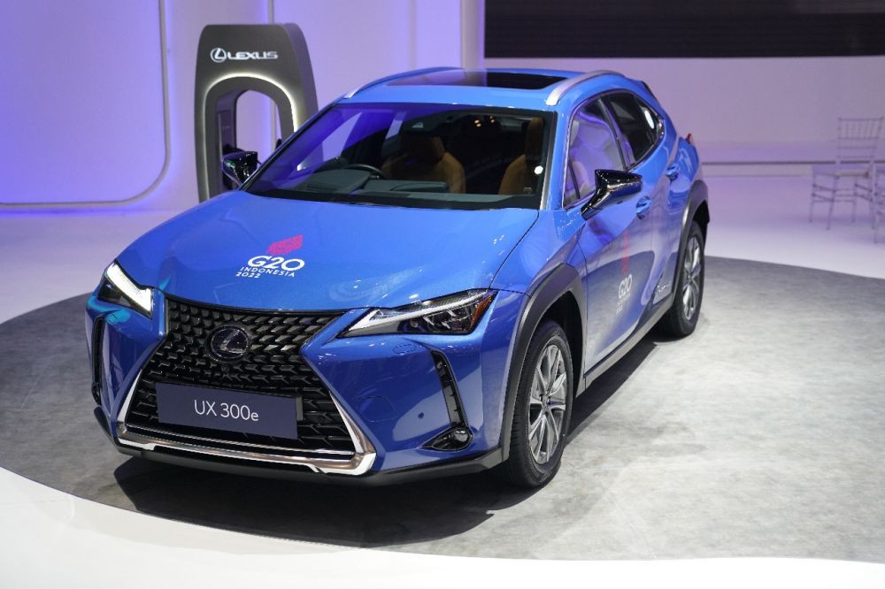 РљРѕРЅС†РµРїС‚ Lexus UX