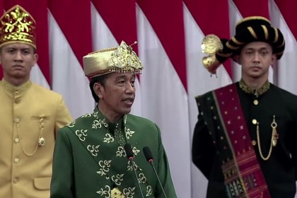Jokowi Klaim Indonesia Sudah Tak Lagi Impor Beras selama 3 Tahun